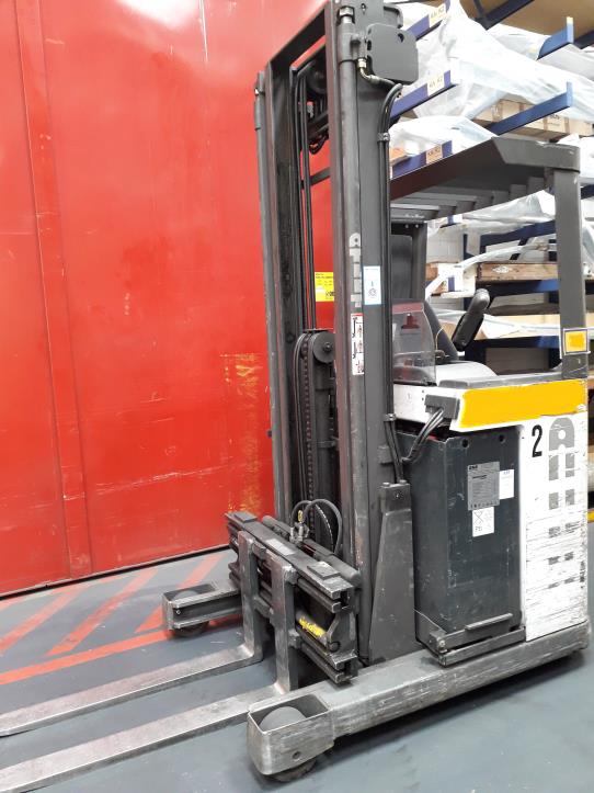 Gepflegte Flurförderfahrzeuge-1